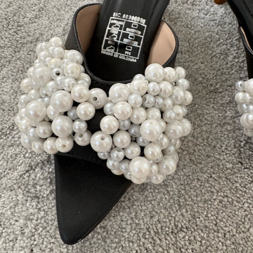 Elegant Black and White Pearl Embellished Women's Shoes